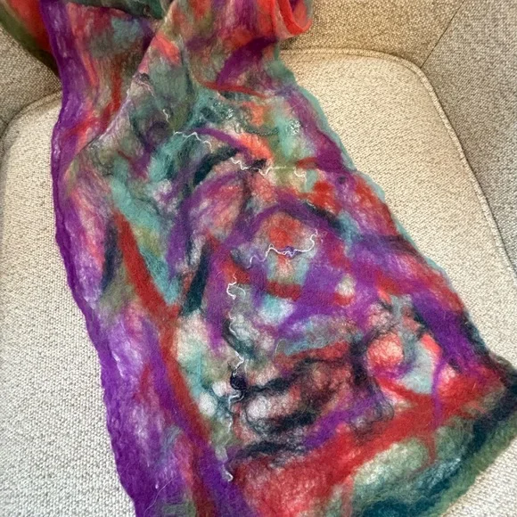 Handmade Wool & Silk Felted Scarf - Picture 1 of 9